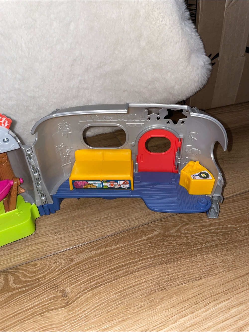 Fisher Price Little People Light Up Learning Camper - Picture 4 of 5